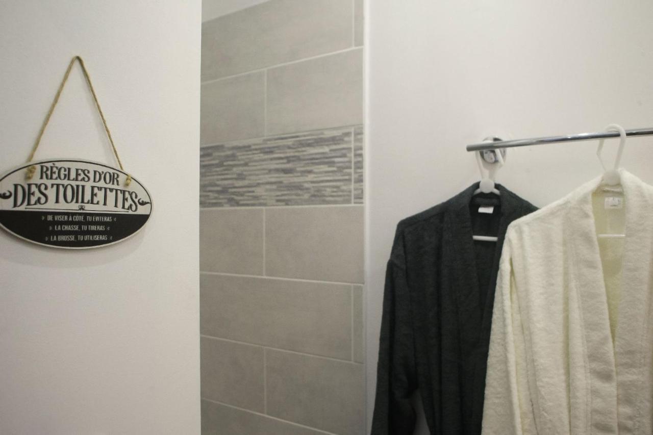 Suite Jacuzzi Privatif Plage Des Catalans 马赛 外观 照片