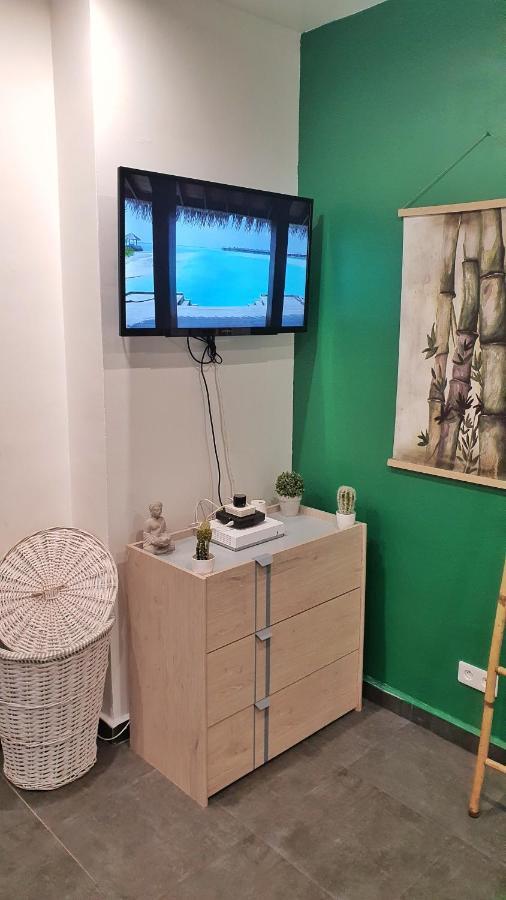 Suite Jacuzzi Privatif Plage Des Catalans 马赛 外观 照片